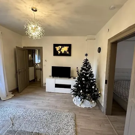 Apartment De 3 Pieces, *