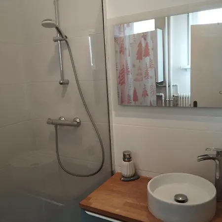 De 3 Pieces, Apartamento