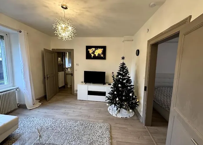 Appartement De 3 Pieces, *